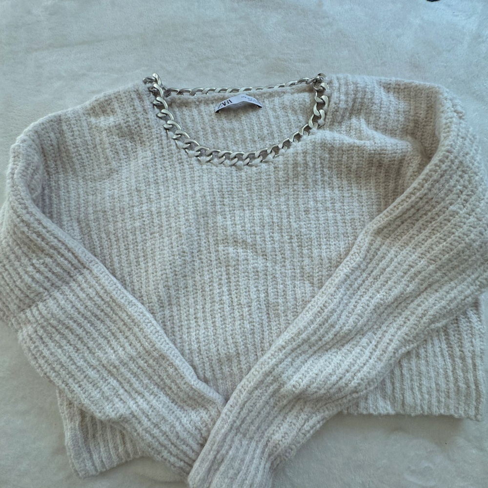 Beautiful thick Zara sweater with silver hardware neckline